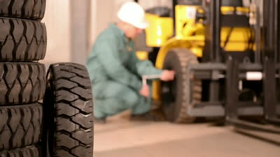 lop dac xe nang hang.jpg (13 KB)